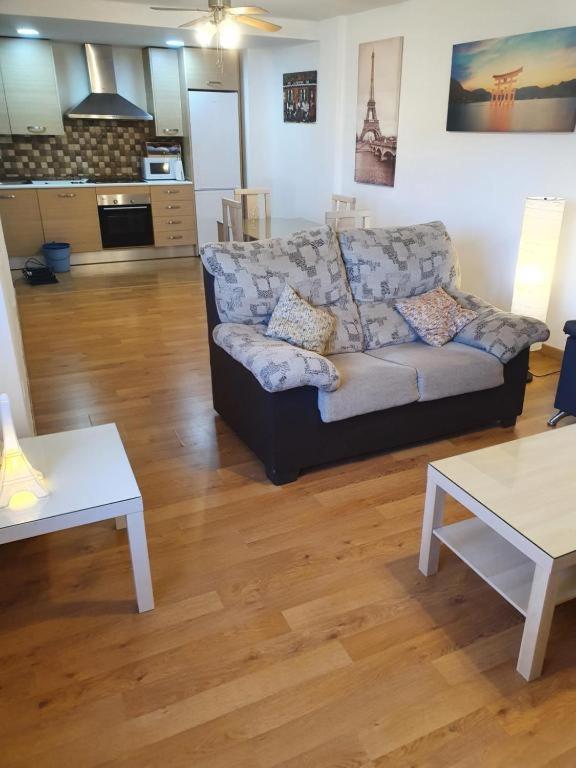 3F, Aire Acondic, 80M2, 2 Dormitorios, 4 Huespedes, Wifi Gratis La Línea de la Concepción エクステリア 写真